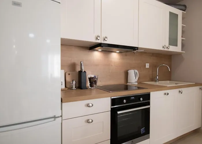 Elegant & Spacious 110m2 Luxury With 3br & Pool At Ciovo - Fiorentini * 特罗吉尔