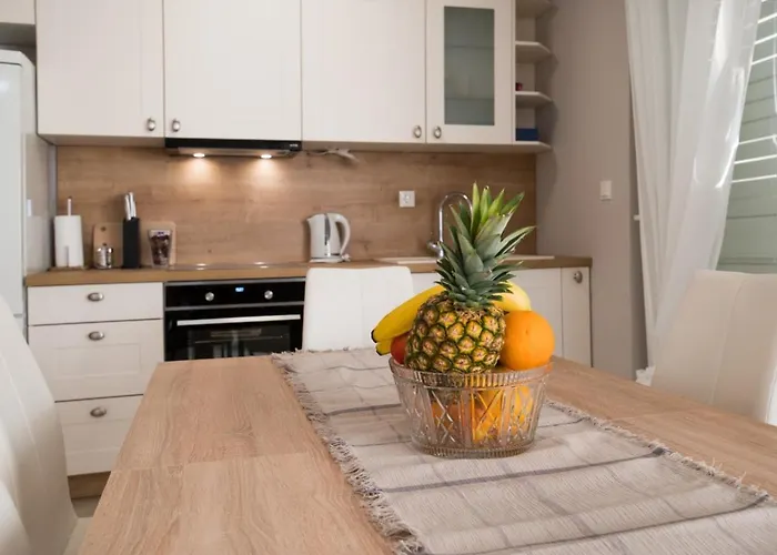 公寓 Elegant & Spacious 110m2 Luxury With 3br & Pool At Ciovo - Fiorentini *