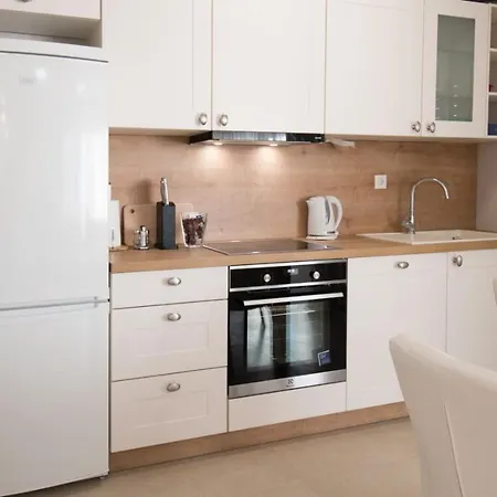 Daire Elegant & Spacious 110m2 Luxury With 3br & Pool At Ciovo - Fiorentini *