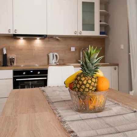 Daire Elegant & Spacious 110m2 Luxury With 3br & Pool At Ciovo - Fiorentini *